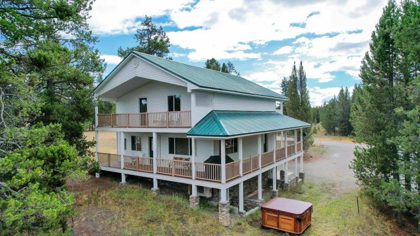 Yellowstone Adventures Island Park Exterior photo
